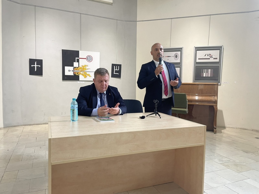 Публична лекция на Красимир Каракачанов във Враца