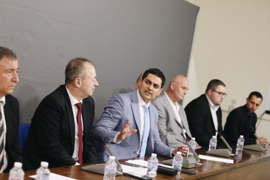 Петима депутати напуснаха партията на Слави Трифонов