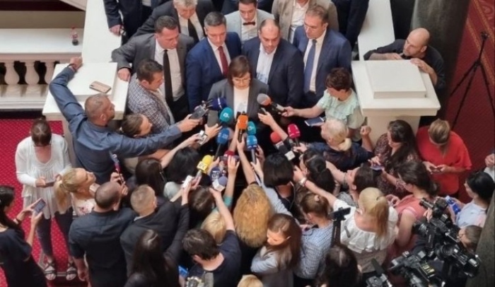 Корнелия Нинова: Стопираме преговори с “Продължаваме промяната“ 