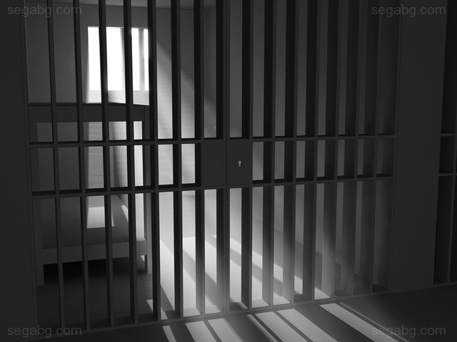 Затвор за грабеж на възрастен в село Рогозен