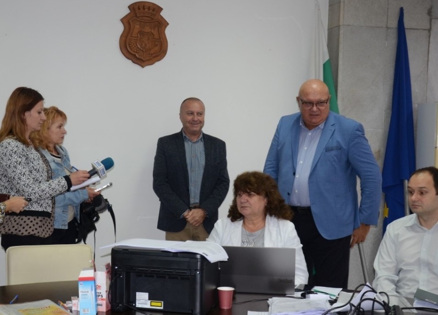Подписват договори за подмяна на отоплителни уреди в домакинствата 