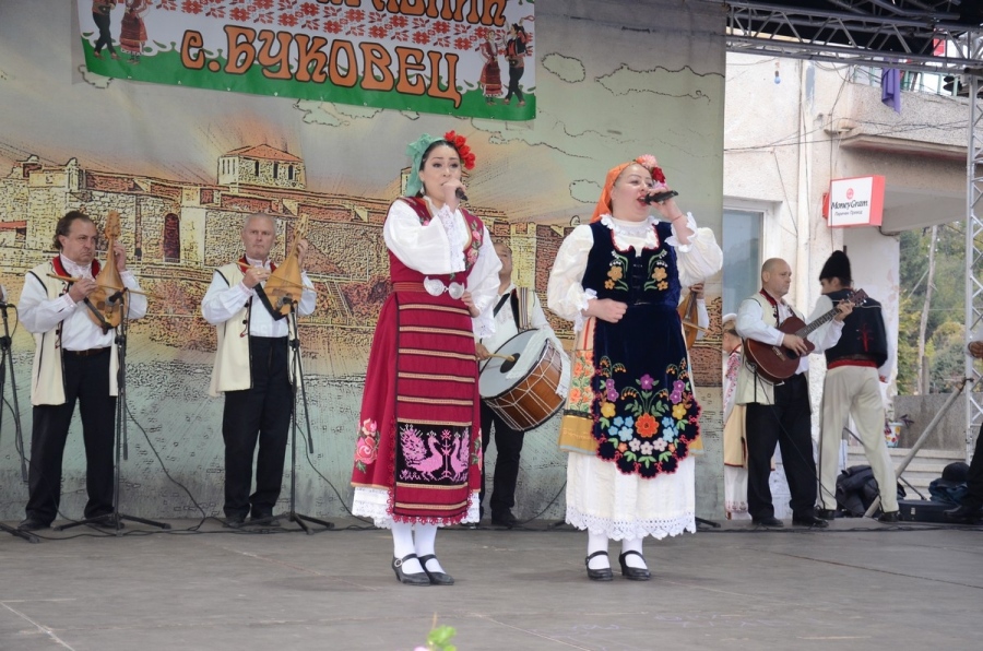 Богата празнична програма на събора в Буковец 