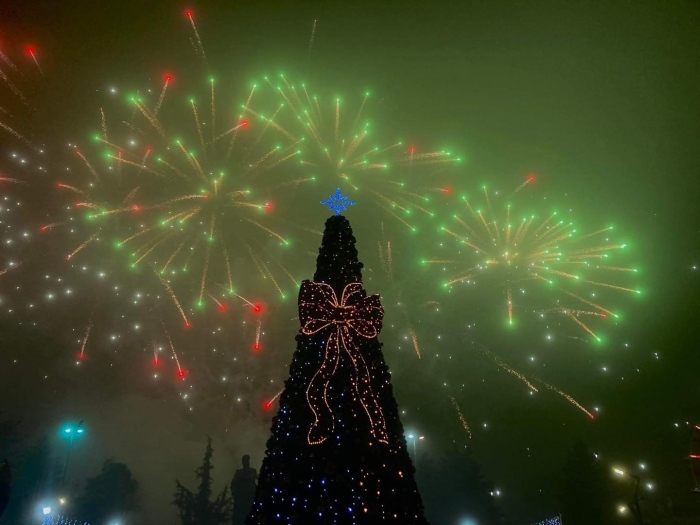 На 1 декември грейват светлините на коледната елха във Враца