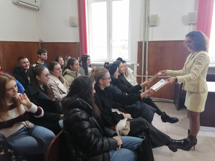 Съдия от Районен съд - Враца проведе беседа с ученици 