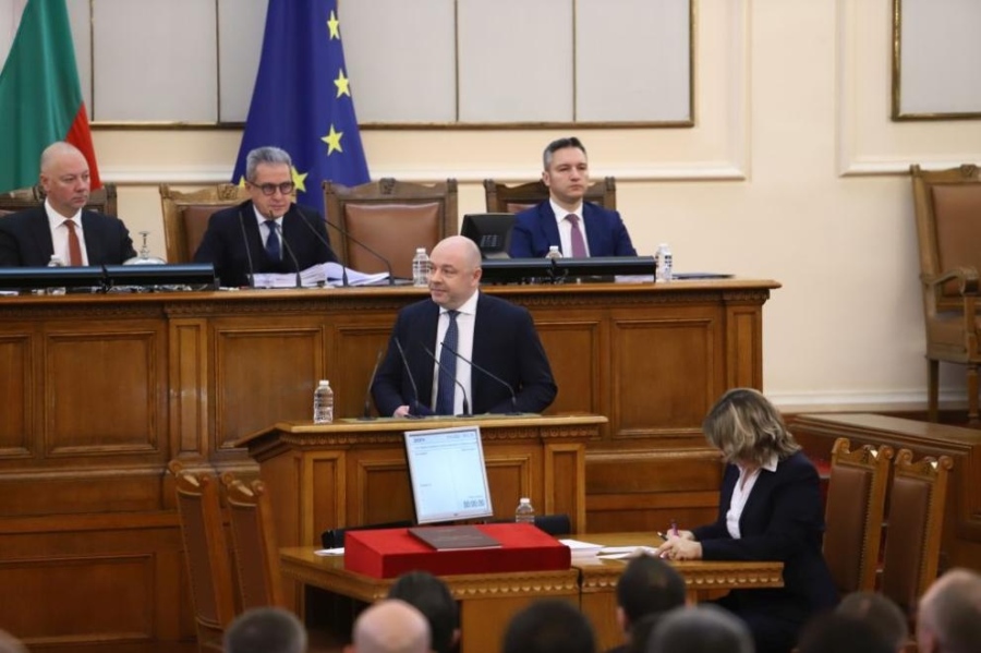 Депутатите отхвърлиха кандидатурата на Габровски за премиер