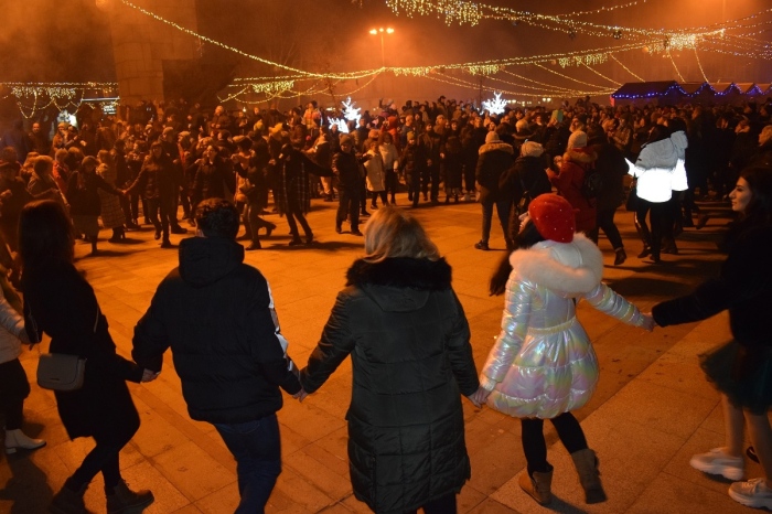 Във Видин посрещнаха Новата 2023 година с празник на площад „Бдинци“
