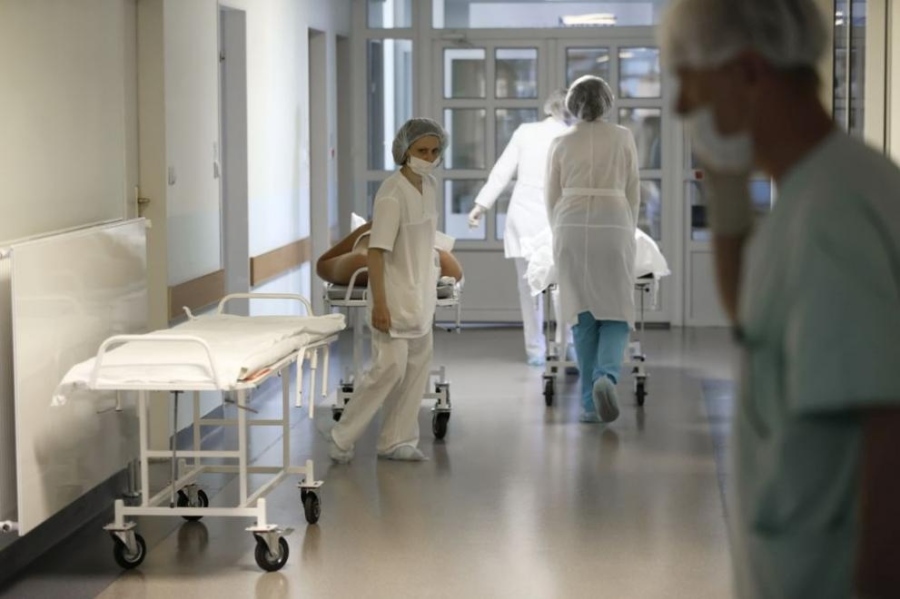  Болница в Мездра остана без директор