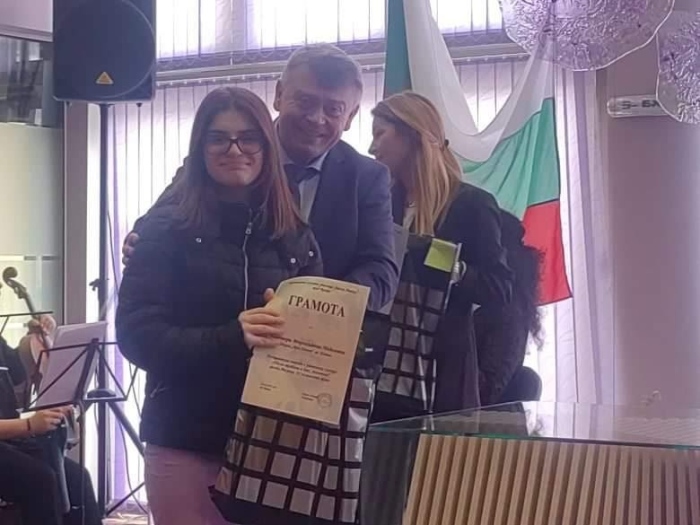 Във Враца наградиха участници в конкурс за Васил Левски 