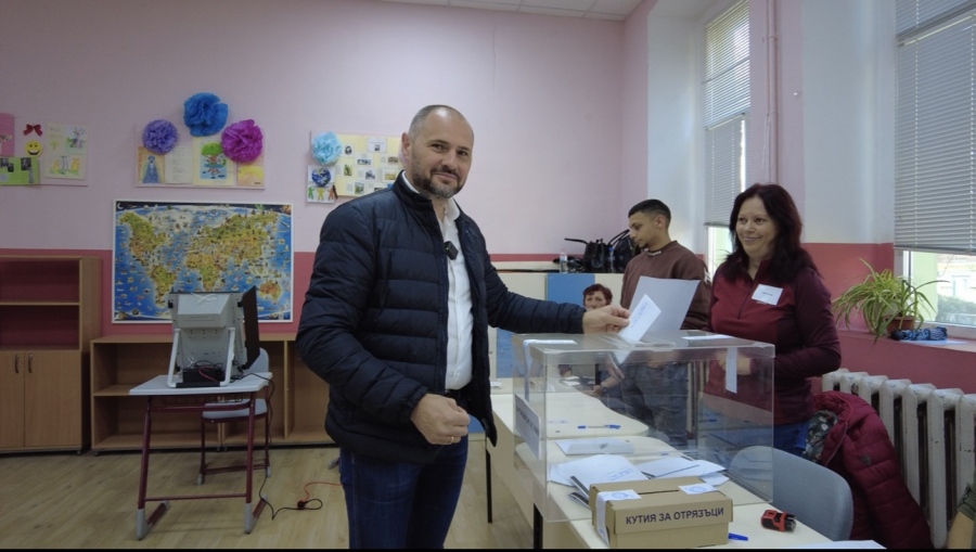  Красен Кръстев: “Гласувах за стабилна България\