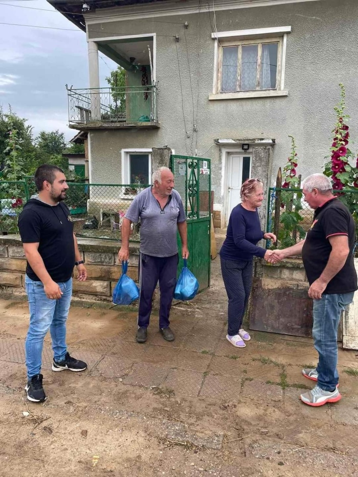 ВМРО подпомогна  пострадалите от наводненията във Врачанско 