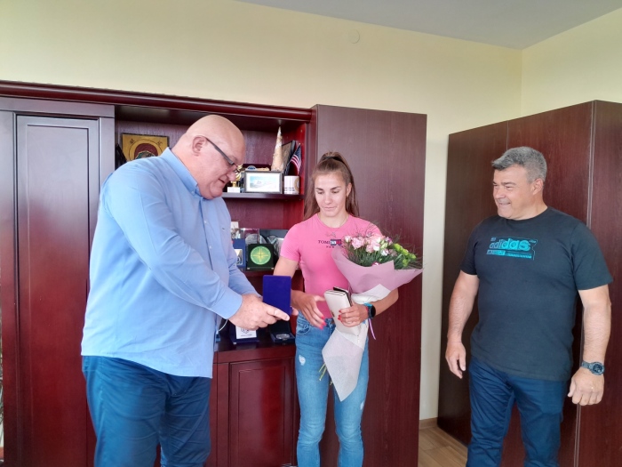 Кмет поздрави видинчанката Йоана Георгиева за  спортни успехи