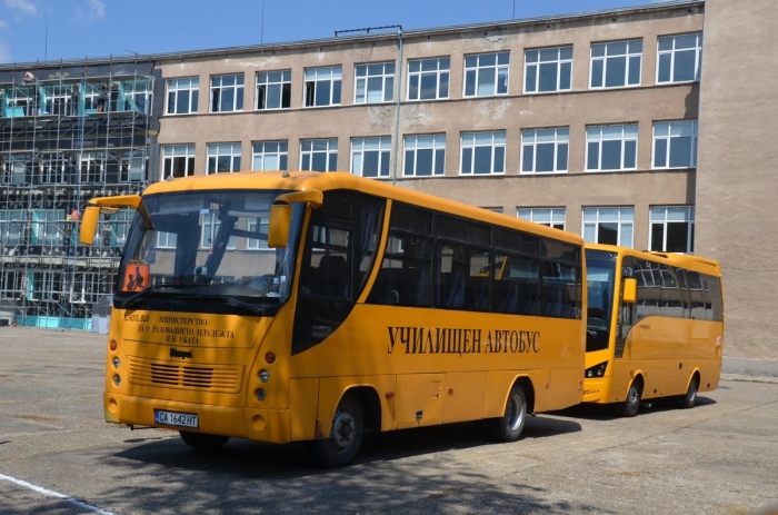 Нов училищен автобус за СУ „Св. св. Кирил и Методий“