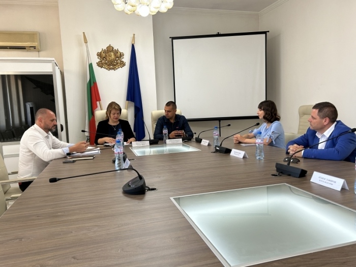 Областен и депутати обсъждаха проблеми във Врачанска област