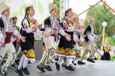 Над 500 подрастващи танцьори и певци се изявиха на фестивал „Мездра-май“ 