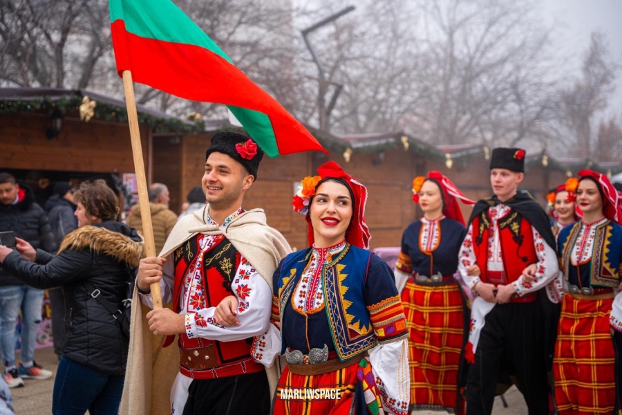 Стотици участваха в Празника на врачанските вина, ракии и мезета 