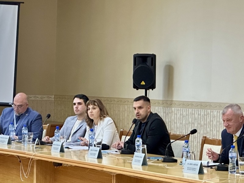 Областни управители от България и Румъния с  решение за контрол на комарната популация