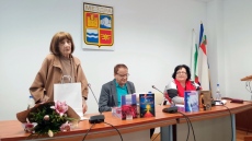  Боян Ангелов и  Благовеста Касабова представиха в Мездра своите най-нови книги 