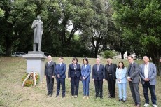 Делегация поднесе венци пред паметници на Вазов и Петко войвода в Рим