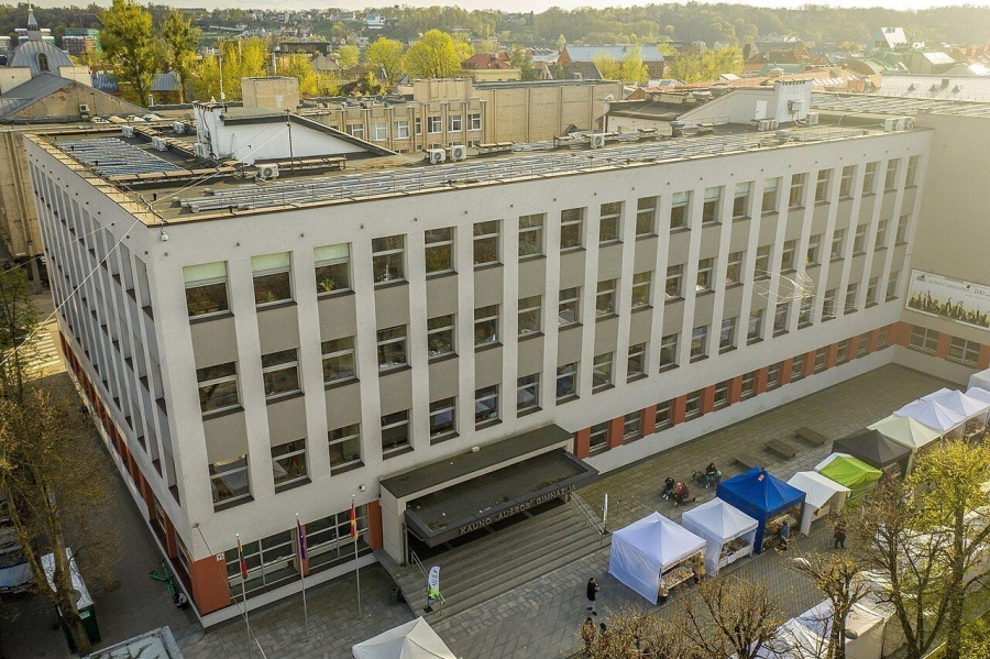 Ученици и учители от Литва са на работно посещение в СУ „Иван Вазов“ - Мездра 