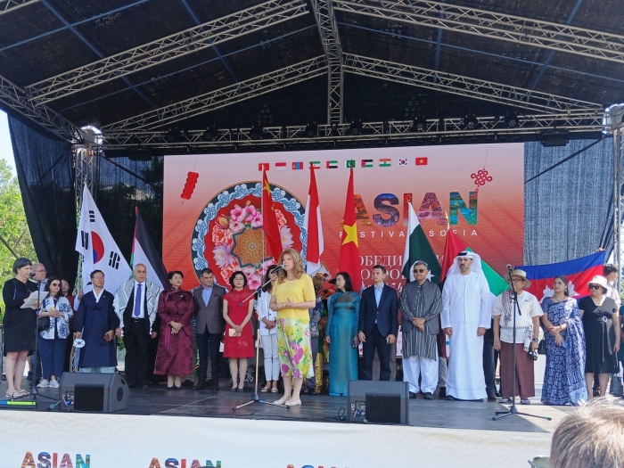 Кметът на Видин бе гост на Азиатския фестивал в София