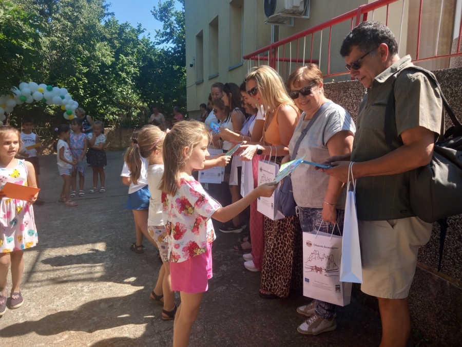 Детска градина „Иглика” и Община Белоградчик посрещнаха гости от чужбина