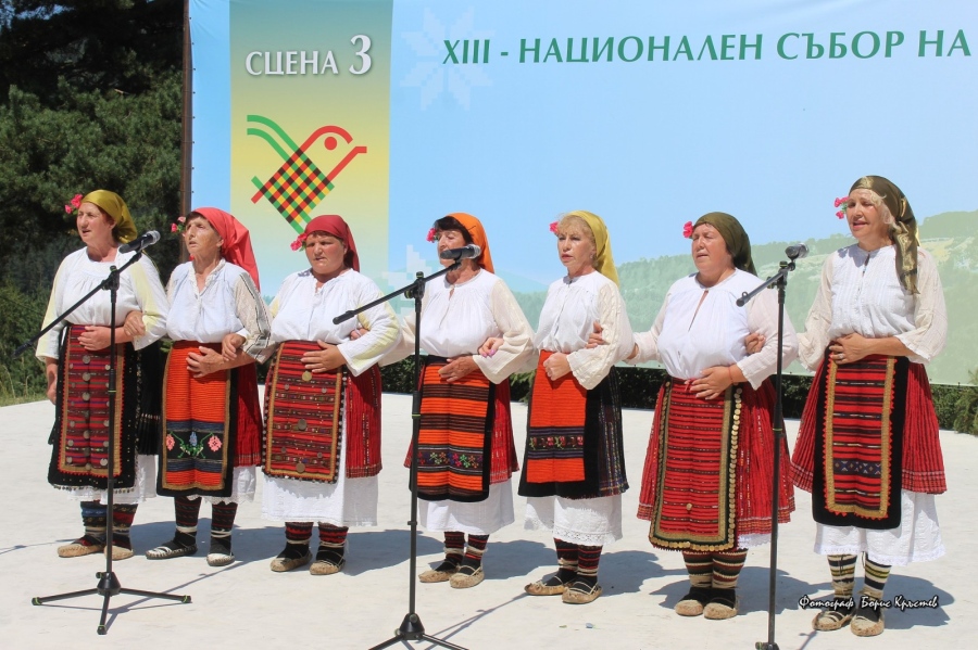 Три златни и два сребърни медала спечелиха самодейци от община Мездра 