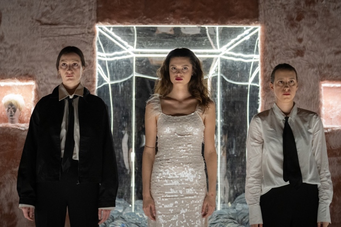 „Слугините“ на Врачанския театър с участие в Аполония 2025