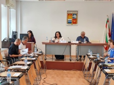 В Мездра приеха Общински годишен план за социалните услуги през 2026 г. 