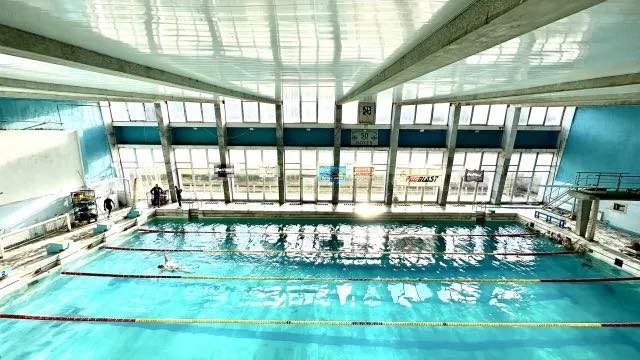Дългоочаквани ремонти на спортни обекти във Враца отново са в движение