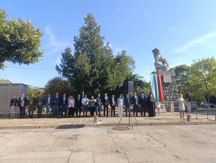 Враца тържествено отбеляза Денят на Съединението