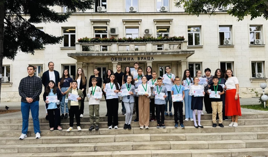 Отличиха млади математически таланти