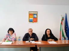 Публично обсъждане на отчета на общинския бюджет за 2024 г. се проведе в Община Мездра 