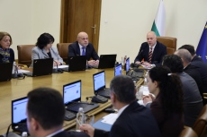 Прeмиерът Росен Желязков към министрите:  От Вас искам не оправдания, а решения