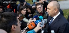 Румен Радев се отказва от колите на НСО, ще пътува с личния си автомобил