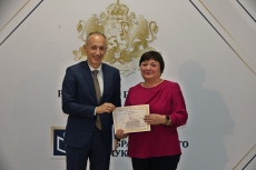 Учител от ППМГ – Враца бе удостоен с престижна награда на МОН