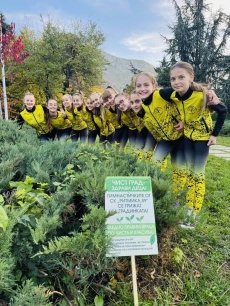 Децата от СК „Ритмика-89“ Враца дадоха пример за отговорност към природата