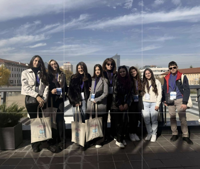 Ученици от ППМГ „Акад. Иван Ценов“ участваха в Международен биомедицински конгрес