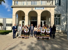 Министър откри нов училищен физкултурен салон в Търнава