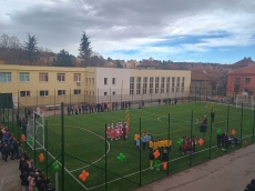 Нова спортна площадка откриха в ОУ „Христо Ботев“ - Мездра 