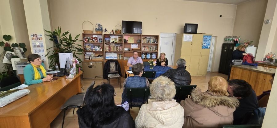 Служители на РЗОК-Враца продължават инициативата „НЗОК за теб“