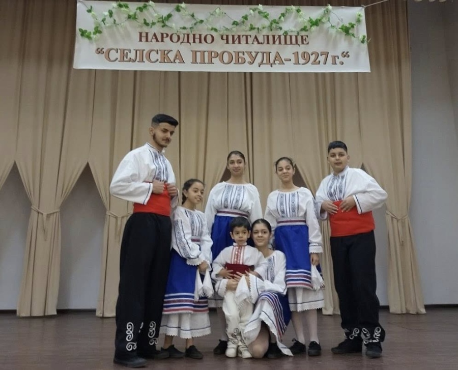 Читалището в село Долно Белотинци реализира проект