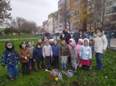 Деца създадоха кътове за разделно събиране 