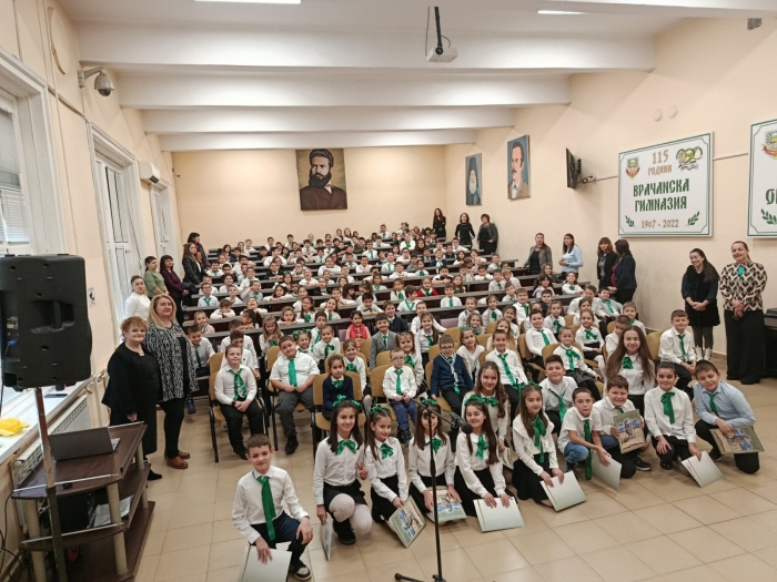 Малките Ботевчета почетоха рождението на Христо Ботев