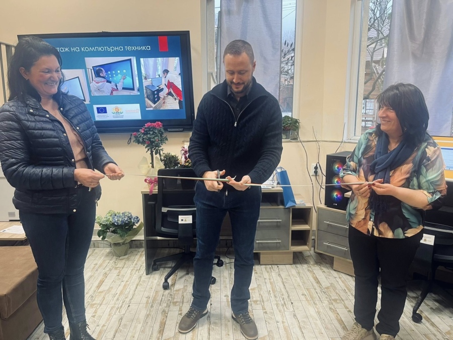 Читалището в село Паволче - с дигитален клуб