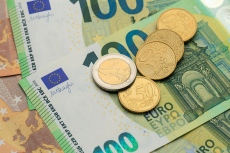 Изплащат по-късно пенсиите за февруари 