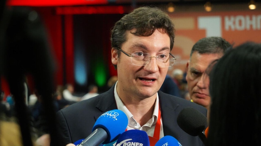 Крум Зарков отстранява от листите осем депутати от БСП