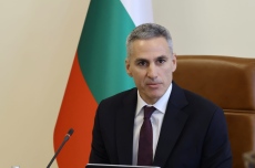 Премиерът Андрей Гюров: Задействана е операция по сплашване