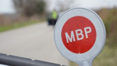 Провериха 56 автомобила в община Роман