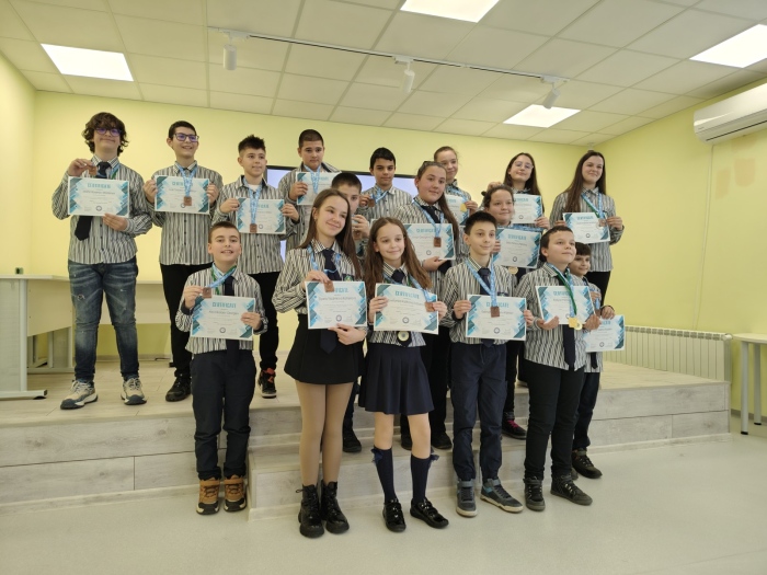 Учениците от ППМГ - Враца отново с медали на международно състезание 