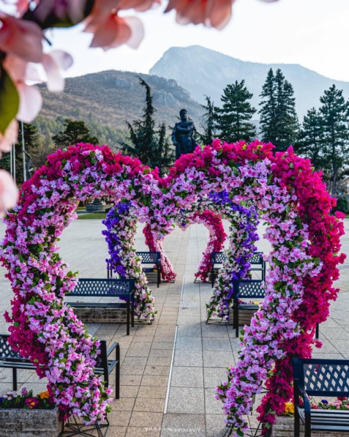 Цветна феерия в центъра на Враца